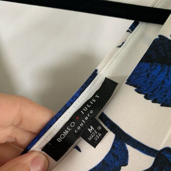 Romeo Juliet Couture Dress Women's Medium White Blue Floral Sleeveless Vneck - Picture 4 of 6